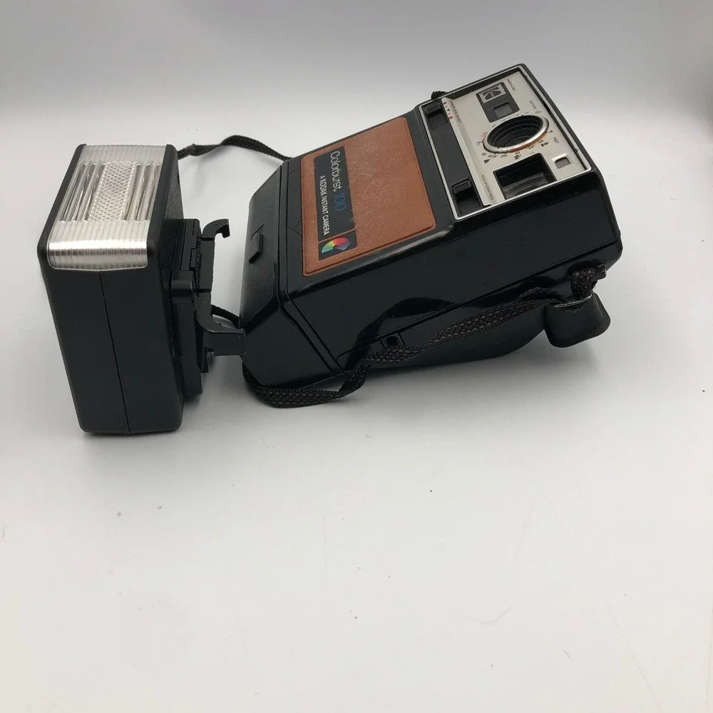 Vintage 1970s Kodak Colorburst 100 Instant Camera Adjustable Focus With Flash